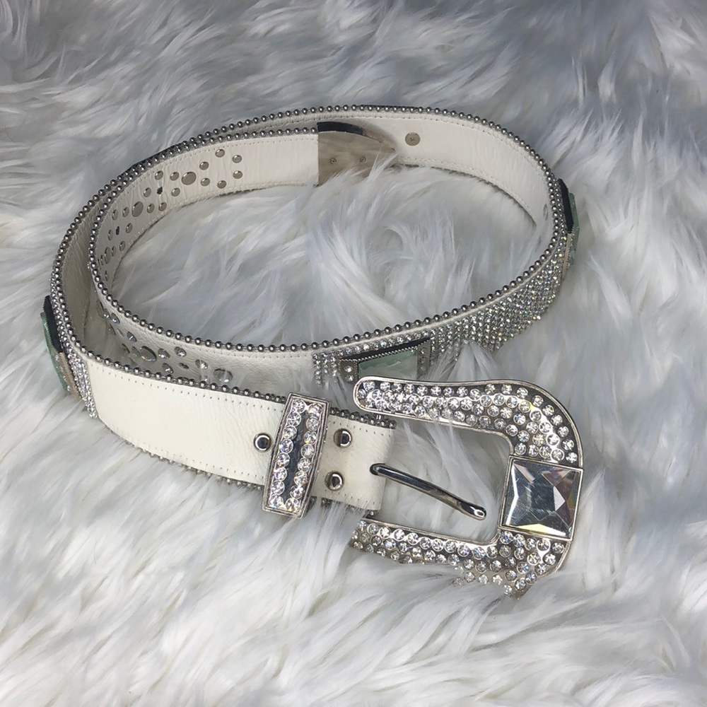 💥ACCEPTING OFFERS💥Buckle Glitz Belt